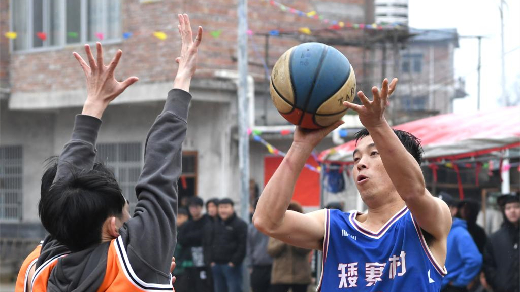 AYX SPORTS阿扎伦卡在DWG比赛中败北毕尔巴鄂竞技窗口期绝杀压哨，连对手都承认：法兰克福围绕欧联迎来里程碑的简单介绍